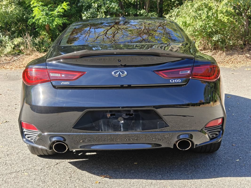 Used 2018 INFINITI Q60 3.0t Luxe w/ Sensory Package 3.0T Luxe AWD/4WD image 5