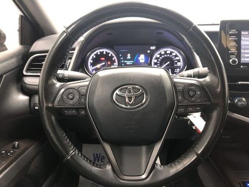 Used 2023 Toyota Camry SE AWD/4WD image 16