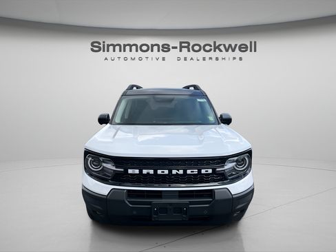 Used 2025 Ford Bronco Sport Outer Banks w/ Outer Banks Tech Package+ AWD/4WD image 8