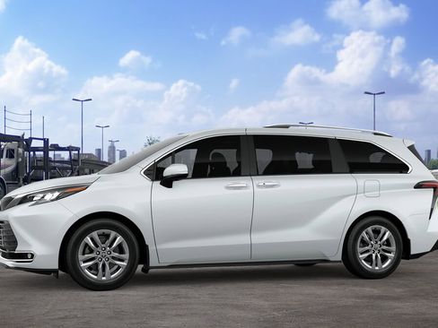 New 2026 Toyota Sienna Limited image 4