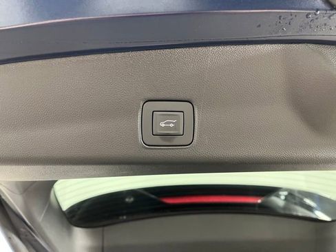 Used 2023 Chevrolet TrailBlazer ACTIV w/ Sun and Liftgate Package AWD/4WD image 42