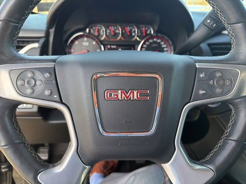 Used 2016 GMC Yukon SLT w/ Open Road Package image 11