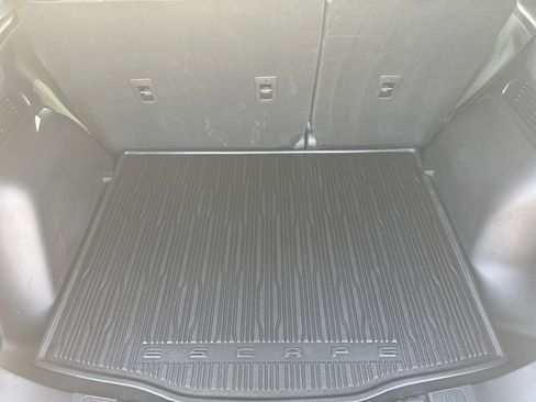 Used 2022 Ford Escape SE FWD image 28
