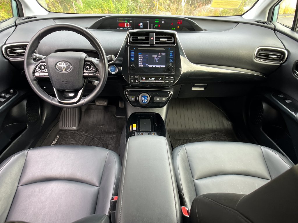 Used 2019 Toyota Prius XLE AWD/4WD image 13