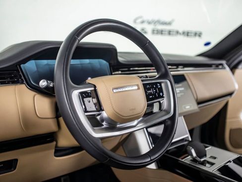 Used 2024 Land Rover Range Rover SE AWD/4WD image 21