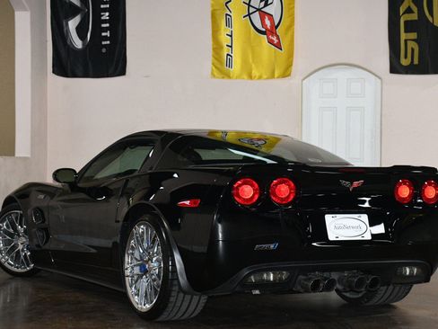 Used 2011 Chevrolet Corvette ZR1 w/ Preferred Equipment Group RWD image 6