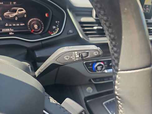 Used 2019 Audi Q5 2.0T Premium Plus AWD/4WD image 21