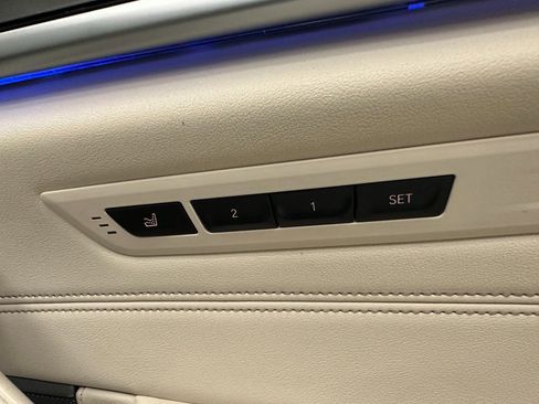 Used 2023 BMW 540i xDrive w/ Premium Package image 35