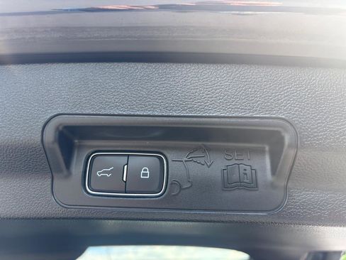 Used 2023 Ford Explorer XLT w/ Equipment Group 202A AWD/4WD image 14