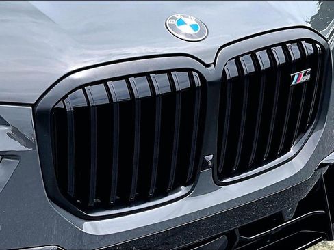 Used 2023 BMW X7 M60i w/ Executive Package AWD/4WD image 34