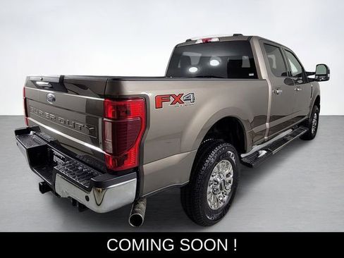 Certified 2022 Ford F250 XLT w/ XLT Premium Package image 3