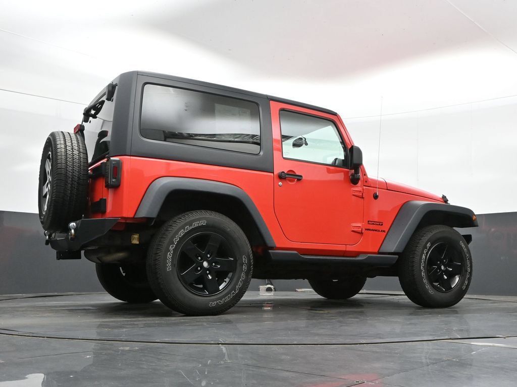 Used 2013 Jeep Wrangler Sport AWD/4WD image 28