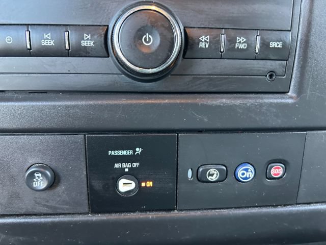 Used 2018 Chevrolet Express 2500 w/ Driver Convenience Package RWD image 20