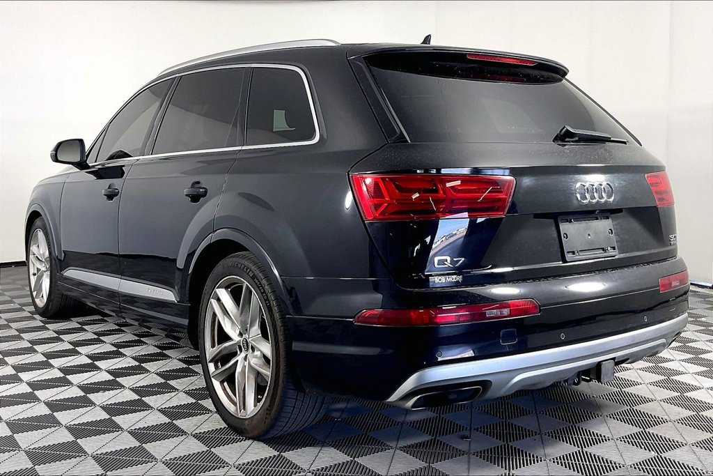 Used 2017 Audi Q7 3.0T Prestige AWD/4WD image 2