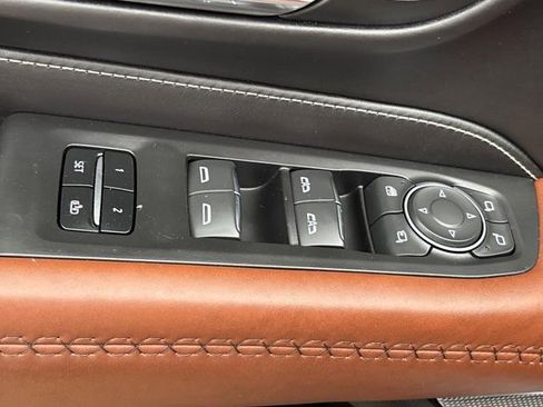 Used 2023 GMC Yukon Denali Ultimate w/ LPO, Floor Liner Package AWD/4WD image 30
