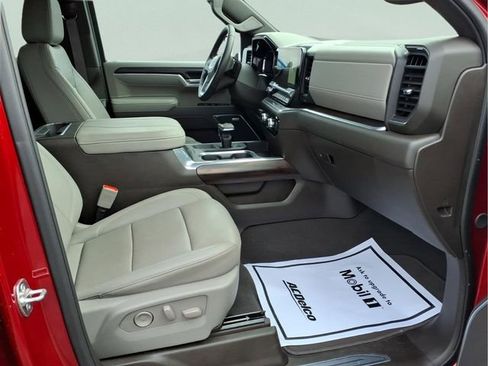 Used 2025 GMC Sierra 1500 SLT w/ SLT Premium Plus Package image 23