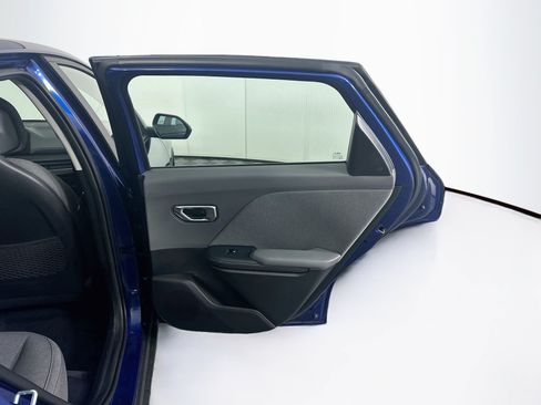 Used 2025 Kia K4 EX FWD image 31