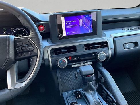 Certified 2025 Toyota Tacoma TRD Off-Road image 10