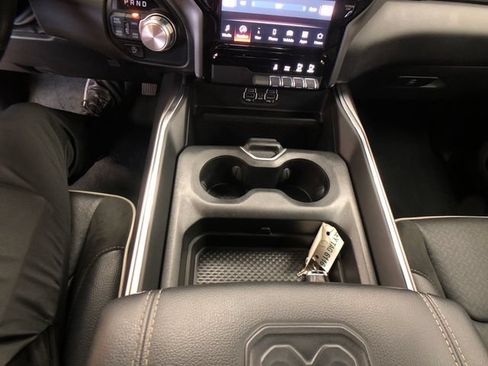 Used 2023 RAM 1500 Laramie AWD/4WD image 20