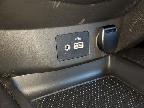 Used 2021 Nissan Rogue Sport S image 14