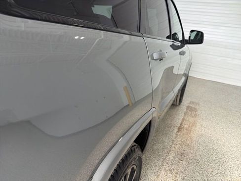 Used 2021 Jeep Grand Cherokee Laredo X AWD/4WD image 10