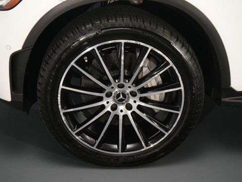 Used 2022 Mercedes-Benz GLC 300 4MATIC Coupe image 22