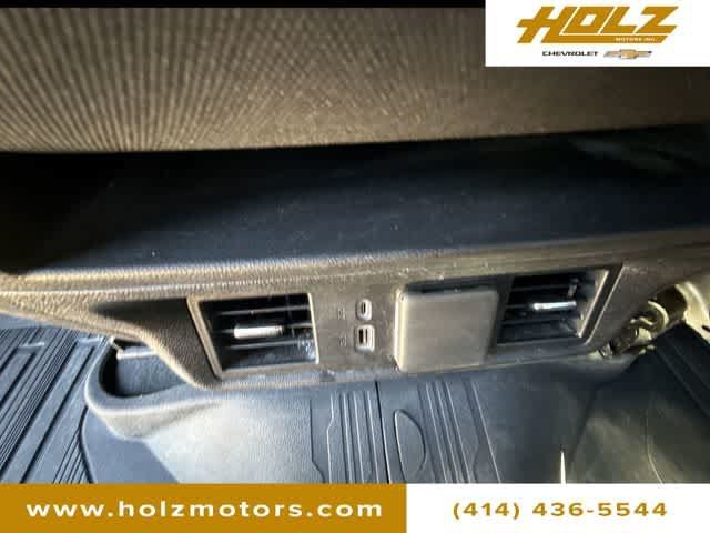 Certified 2024 GMC Sierra 1500 Elevation w/ LPO, Elevation Black Package AWD/4WD image 20