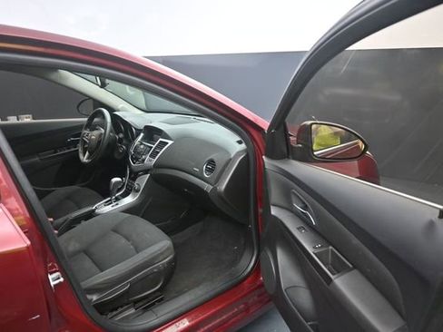 Used 2016 Chevrolet Cruze LT FWD image 29