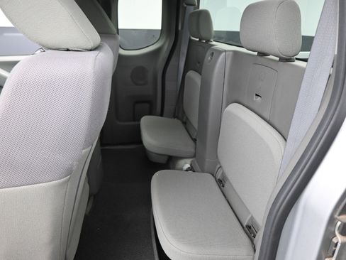 Used 2014 Nissan Frontier S w/ S Preferred Package image 12