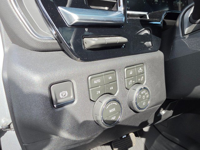 New 2026 Chevrolet Silverado 2500 High Country w/ High Country Premium Package AWD/4WD image 40