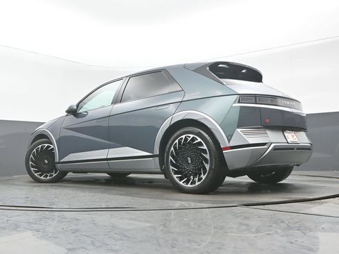 Used 2022 Hyundai Ioniq 5 Limited image 30