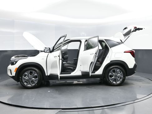 New 2026 Kia Seltos LX image 20