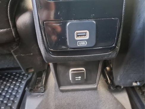 Used 2025 Jeep Compass Trailhawk AWD/4WD image 12