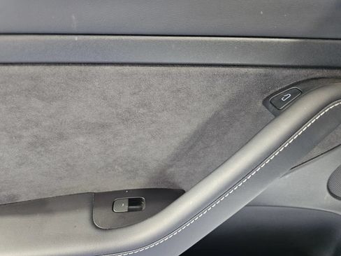 Used 2023 Tesla Model 3 Standard Range RWD image 11