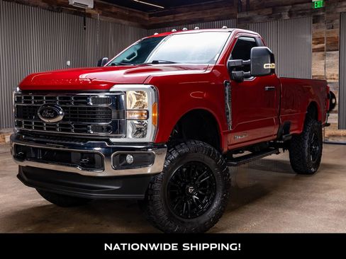 Used 2023 Ford F350 XLT w/ 360-Degree Camera Package AWD/4WD image 4