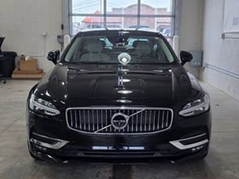 Used 2018 Volvo S90 T6 Inscription w/ Luxury Package image 10