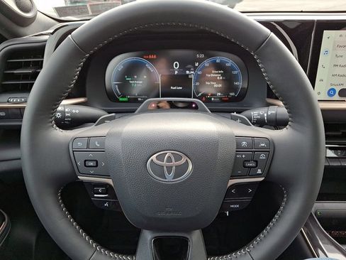 New 2026 Toyota Crown Platinum image 16