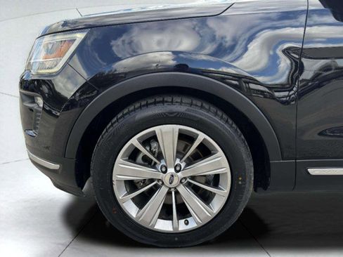 Used 2018 Ford Explorer Limited image 60
