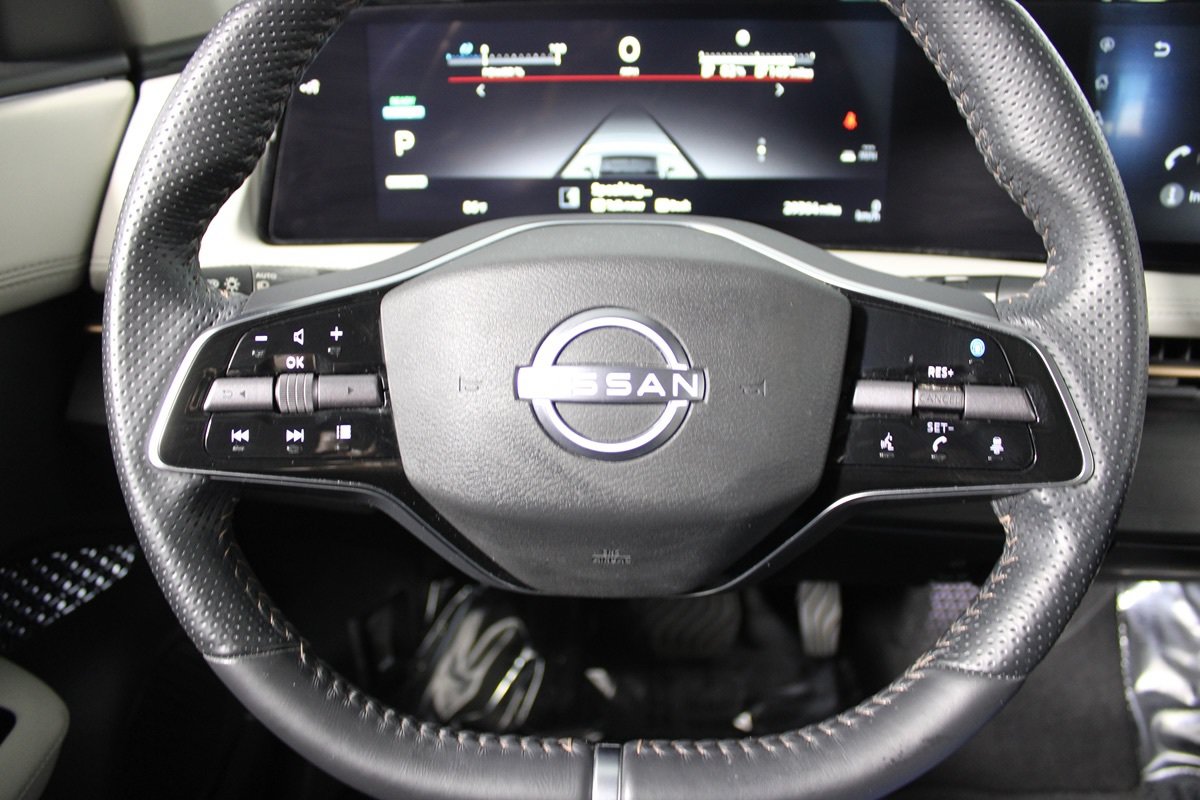 Used 2023 Nissan Ariya FWD image 9