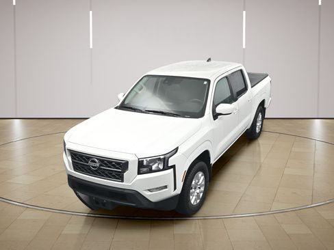 Used 2023 Nissan Frontier SV w/ SV Convenience Package RWD image 29