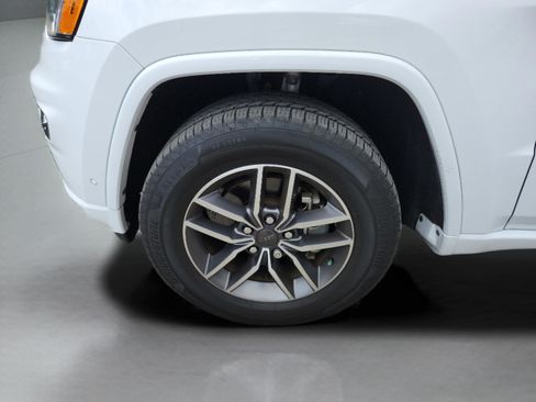 Used 2020 Jeep Grand Cherokee Overland image 31
