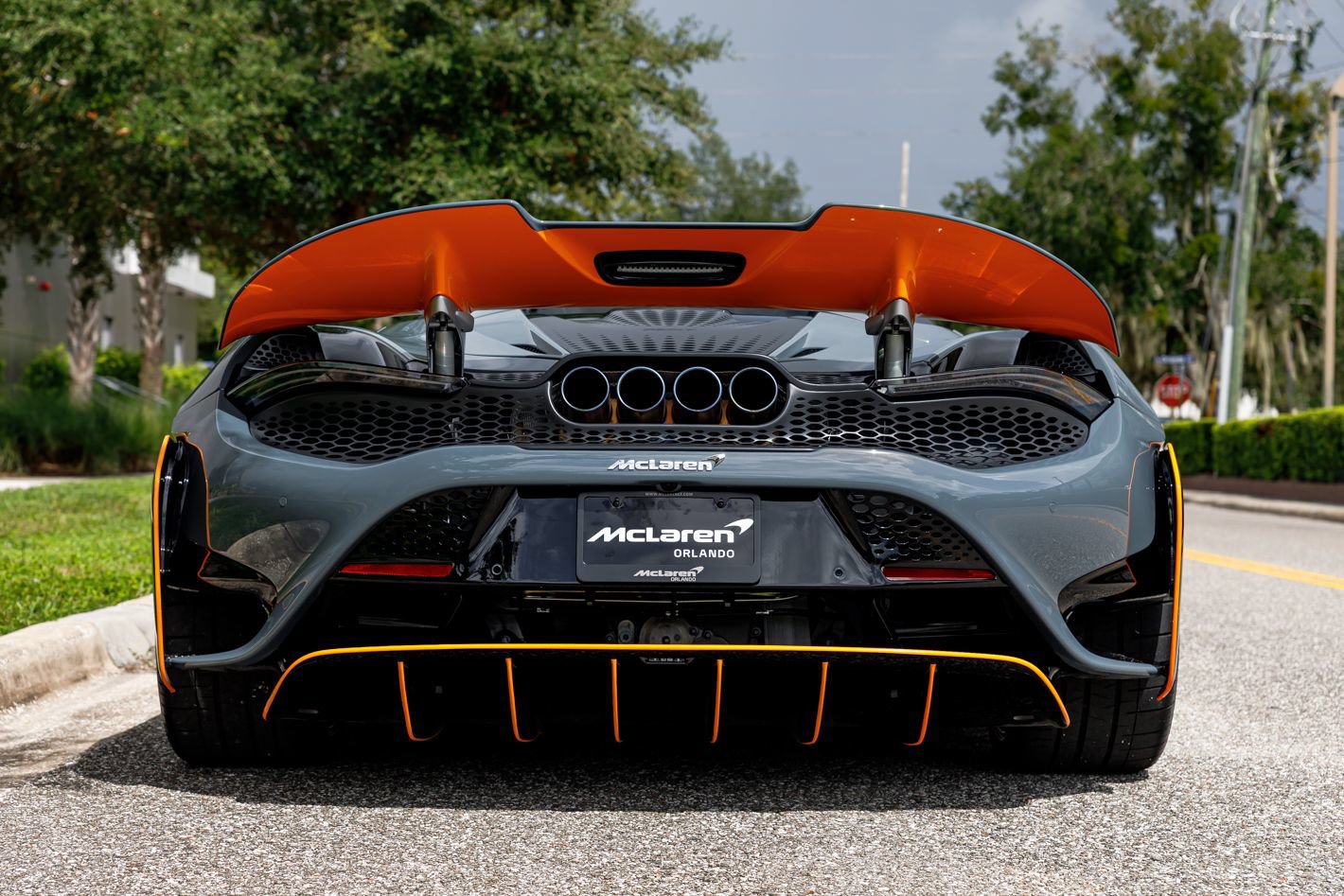 Used 2022 McLaren 765LT RWD image 15