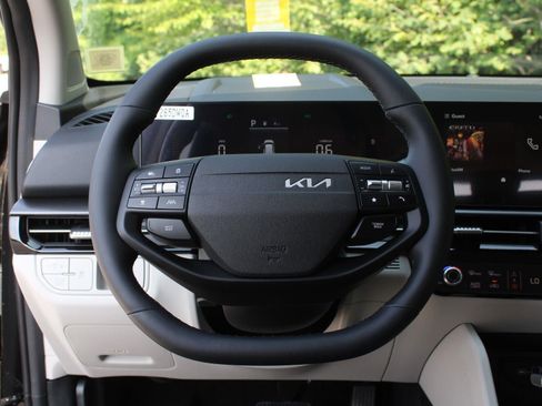 New 2026 Kia Sportage EX AWD/4WD image 11