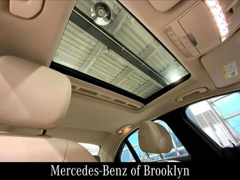 Certified 2021 Mercedes-Benz C 300 4MATIC Sedan image 16