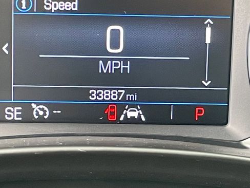 Used 2024 GMC Terrain SLE image 40