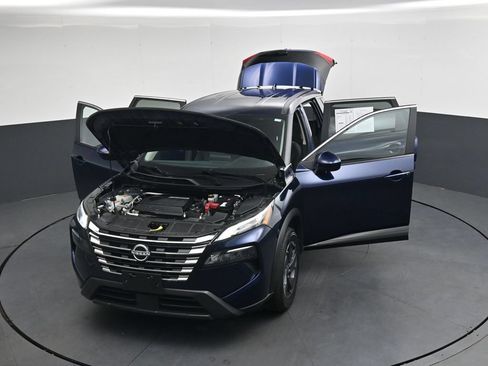 Used 2025 Nissan Rogue SV FWD image 53