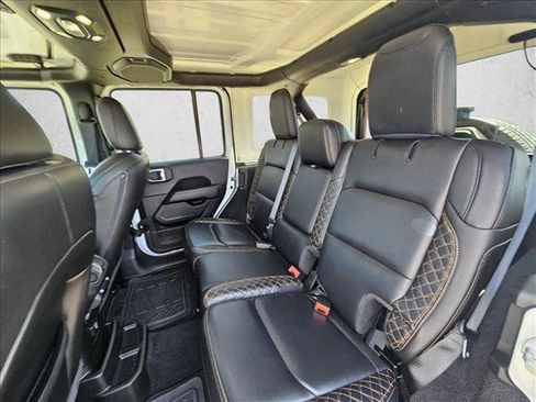 Used 2021 Jeep Wrangler Unlimited Sahara AWD/4WD image 15