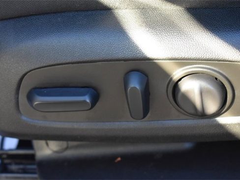 Certified 2024 Chevrolet Equinox LT w/ LPO, Floor Liner Package image 25