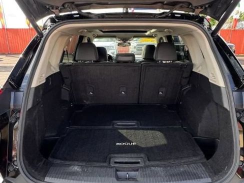 Used 2023 Nissan Rogue SL w/ SL Premium Package FWD image 7