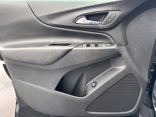 Used 2022 Chevrolet Equinox LT FWD image 10